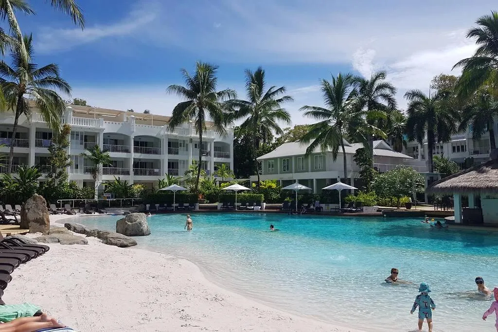 Beach Club Palm Cove